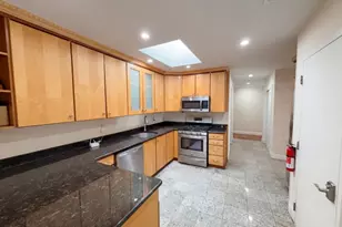 10 Liberty Ln, Franklin Township, NJ 08873 - Photo 2