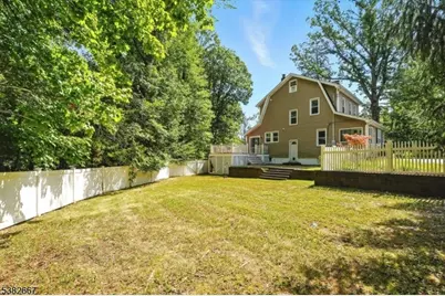 204 W Northfield Rd, Livingston, NJ 07039 - Photo 28
