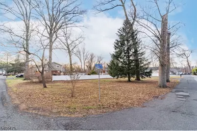 310 Boulevard Dr, Wayne, NJ 07470 - Photo 6