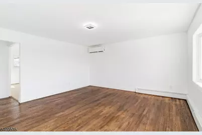 263 E 25th St, Paterson, NJ 07514 - Photo 20