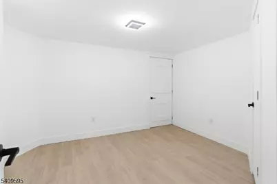 263 E 25th St, Paterson, NJ 07514 - Photo 36