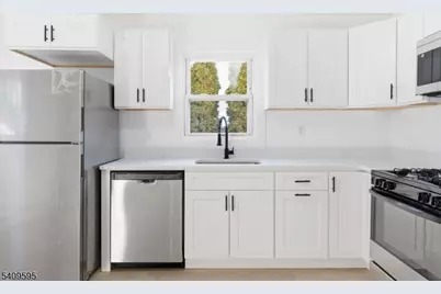 263 E 25th St, Paterson, NJ 07514 - Photo 6