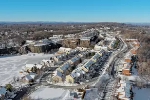 18 Birchwood Ln, North Haledon, NJ 07508 - Photo 2