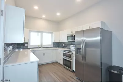 9 Newton Ave, Byram Township, NJ 07874 - Photo 4