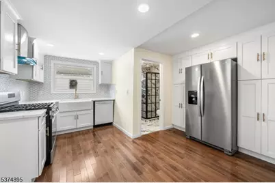 20 Ella St, Bloomingdale, NJ 07403 - Photo 6