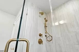 192 Canterbury Ave, North Arlington, NJ 07031 - Photo 18