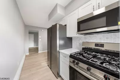 47B Gramercy Gdns #B, Middlesex, NJ 08846 - Photo 2