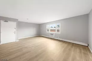 47B Gramercy Gdns, Middlesex, NJ 08846 - Photo 6