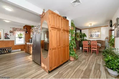 19 Skyland Ave, Wanaque, NJ 07420 - Photo 8