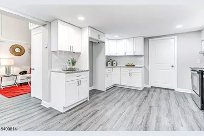 4 E Washington St, Frenchtown, NJ 08825 - Photo 12