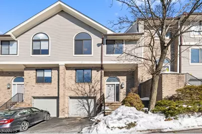 23 Mount Vernon Sq, Verona Twp., NJ 07044 - Photo 1