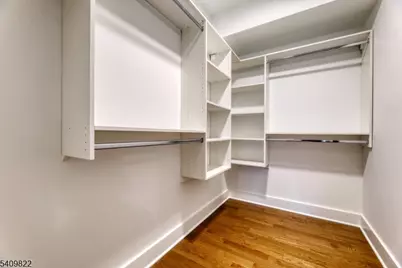 15-27 Royal Ave #210, Hawthorne, NJ 07506 - Photo 6