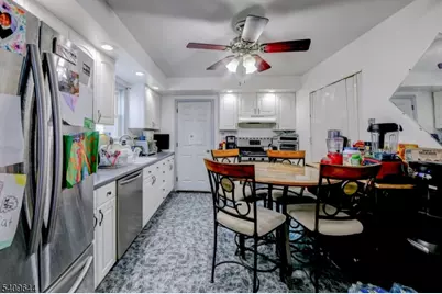 832 Dewey St, Union Township, NJ 07083 - Photo 14