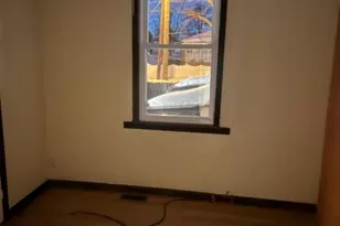 655 E 3rd Ave, Roselle, NJ 07203 - Photo 6