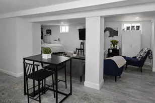 146 Poplar St, Ridgefield, NJ 07660 - Photo 10