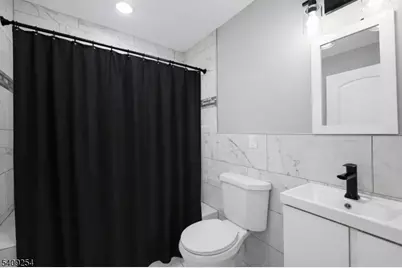 146 Poplar St, Ridgefield, NJ 07660 - Photo 8