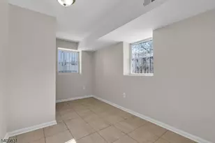 822 S 19th St, Newark, NJ 07108 - Photo 48