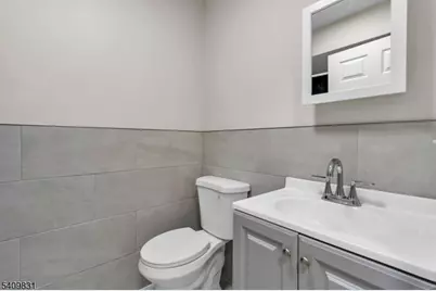 822 S 19th St, Newark, NJ 07108 - Photo 20