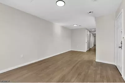 822 S 19th St, Newark, NJ 07108 - Photo 30