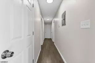 822 S 19th St, Newark, NJ 07108 - Photo 34