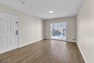 822 S 19th St, Newark, NJ 07108 - Photo 12