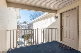 206 Potomac Dr, Bernards Township, NJ 07920 - Photo 2