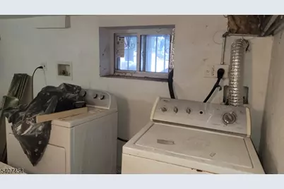 28 Beech St, East Orange, NJ 07018 - Photo 18