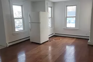 28 Beech St, East Orange, NJ 07018 - Photo 2