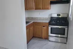 28 Beech St, East Orange, NJ 07018 - Photo 6