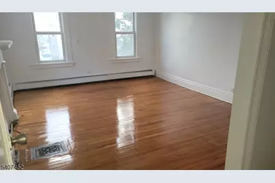 28 Beech St, East Orange, NJ 07018 - Photo 14