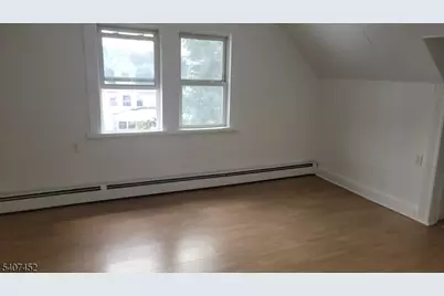 28 Beech St, East Orange, NJ 07018 - Photo 16