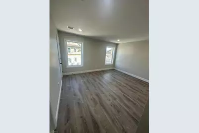 393-395 E 27th St, Paterson, NJ 07514 - Photo 8