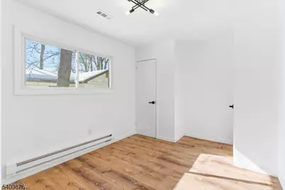 319 Tulsa Trl, Hopatcong, NJ 07843 - Photo 14