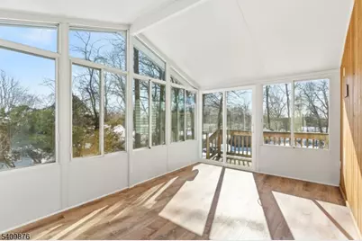 319 Tulsa Trl, Hopatcong, NJ 07843 - Photo 18