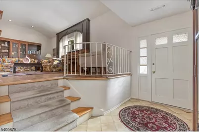 29 Manitou Cir, Westfield Town, NJ 07090 - Photo 2