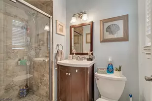 1 Via Vitale, Kenilworth, NJ 07033 - Photo 18