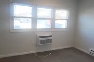 123 W 1st Ave, Roselle, NJ 07203 - Photo 4