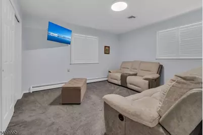 16 Bolans Ct, Berkeley Township, NJ 08757 - Photo 8