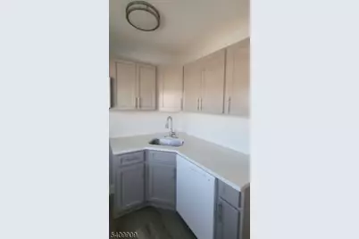 123 W 1st Ave, Roselle, NJ 07203 - Photo 4