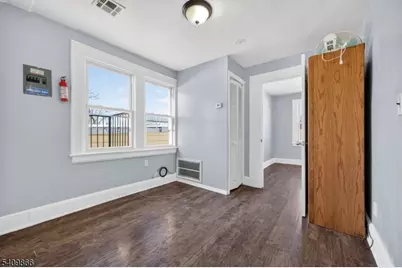 134 Dewey St, Newark, NJ 07112 - Photo 22