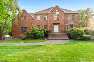 20 Crestview Ln, Sparta Township, NJ 07871 - Photo 2