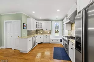 211 Mountainside Rd, Mendham Township, NJ 07945 - Photo 18