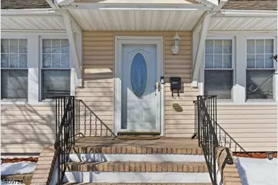 1608 W 3rd St, Plainfield, NJ 07063 - Photo 2