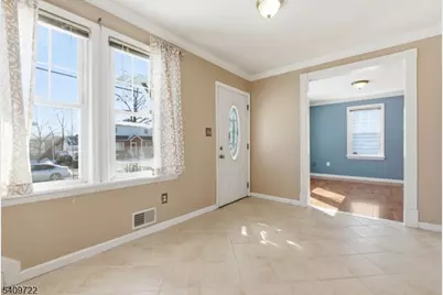 1608 W 3rd St, Plainfield, NJ 07063 - Photo 4