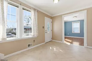 1608 W 3rd St, Plainfield, NJ 07063 - Photo 4