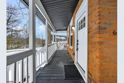 71 Wishing Well Rd, Hamburg, NJ 07419 - Photo 12