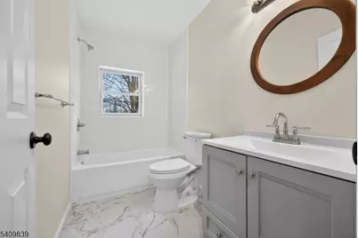 71 Wishing Well Rd, Hamburg, NJ 07419 - Photo 24