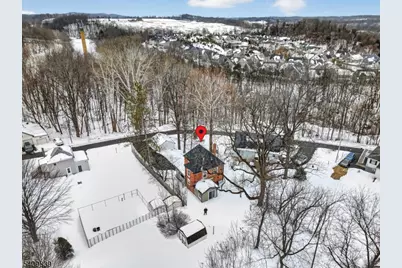 71 Wishing Well Rd, Hamburg, NJ 07419 - Photo 6