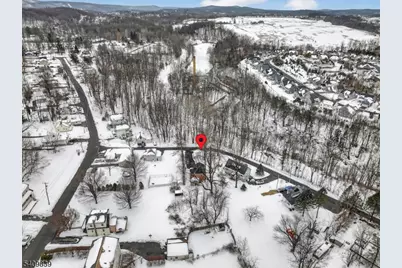 71 Wishing Well Rd, Hamburg, NJ 07419 - Photo 4