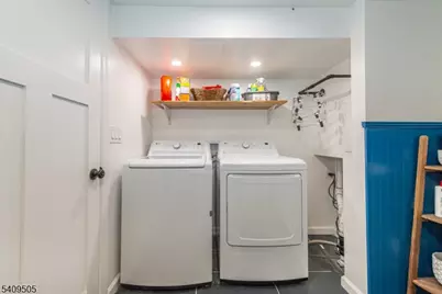 17 Hilsinger Rd, Parsippany, NJ 07878 - Photo 22